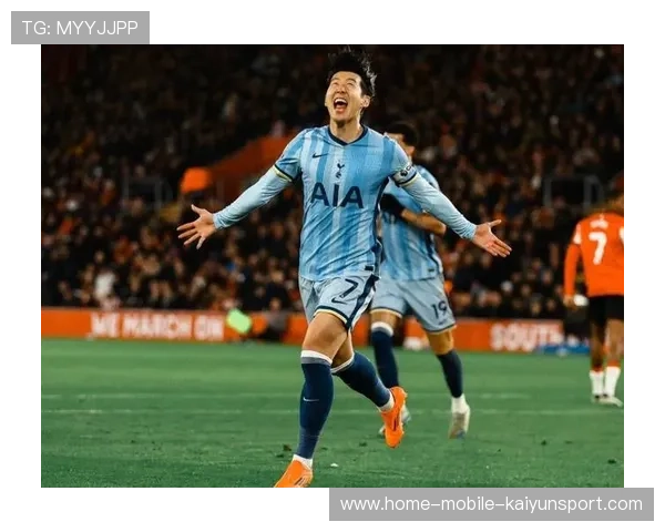 老特拉福德之夜 B费双响如何全面压制孙兴慜带领的热刺攻势 老特拉福德之夜 B费双响如何全面压制孙兴慜带领的热刺攻势