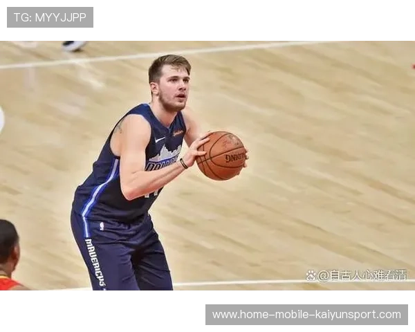 东契奇外线连续拉开,独行侠攻势完美衔接