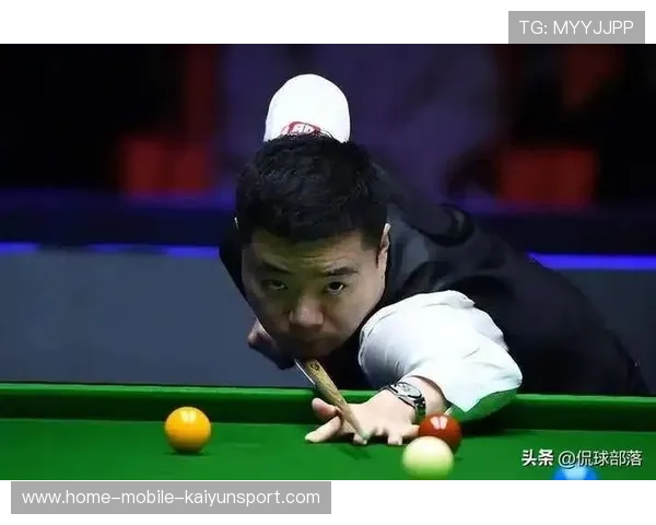 丁俊晖精确长台连连得手气势强劲 丁俊晖精确长台连连得手气势强劲