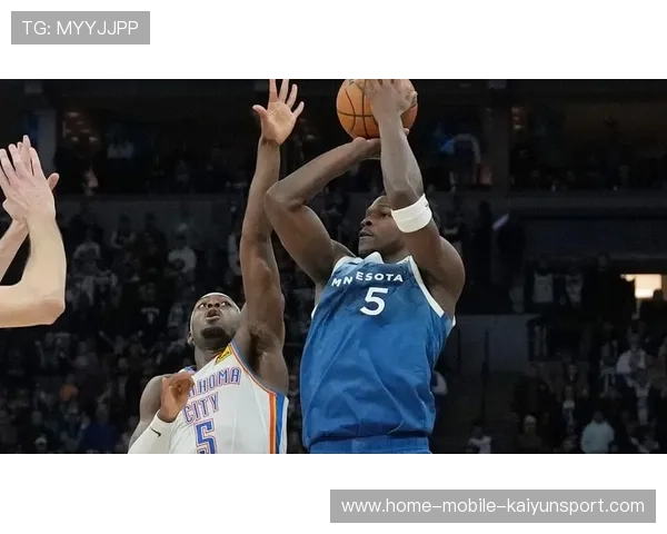 NBA单臂暴扣气势十足:篮球场上的王者之舞 NBA单臂暴扣气势十足:篮球场上的王者之舞